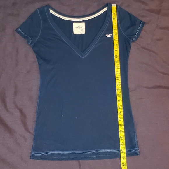 🏷 Hollister Short Sleeve Tee - Picture 5 of 7